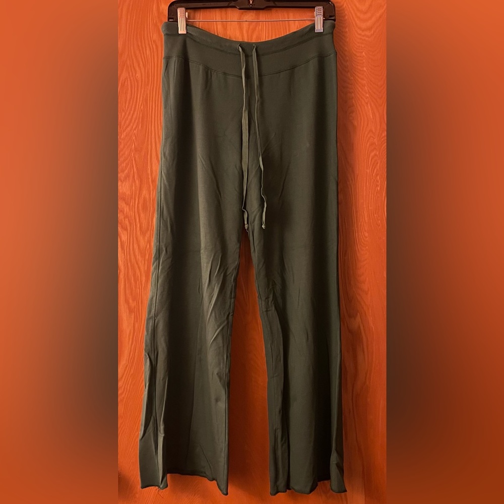 Splendid green wide leg sweatpants size large